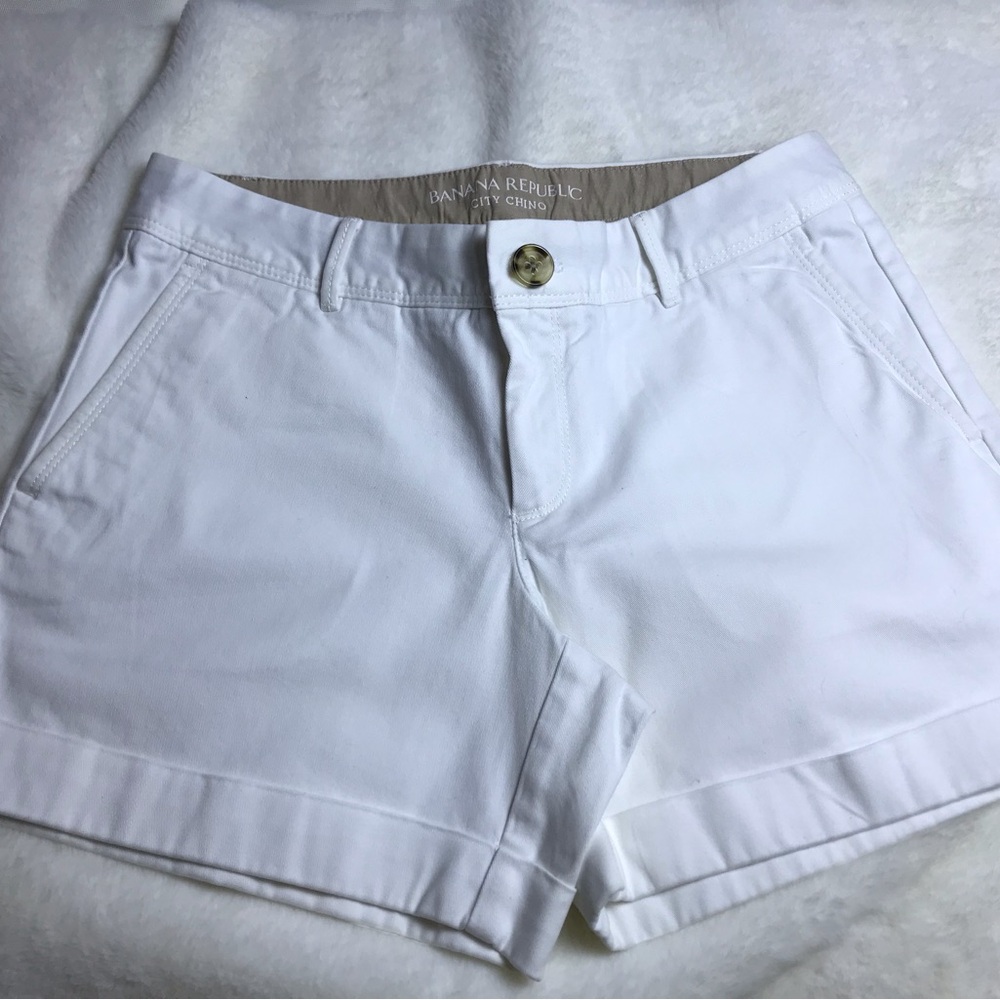 Banana Republic White City Chino Shorts